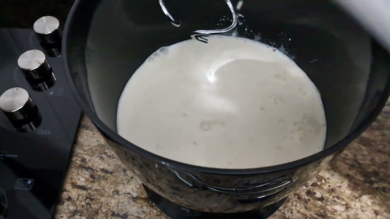 PÃO DE LIQUIDIFICADOR USANDO BRITÂNIA BLQE14A E BATEDEIRA DIAMANTE DUO MIXER TURBO