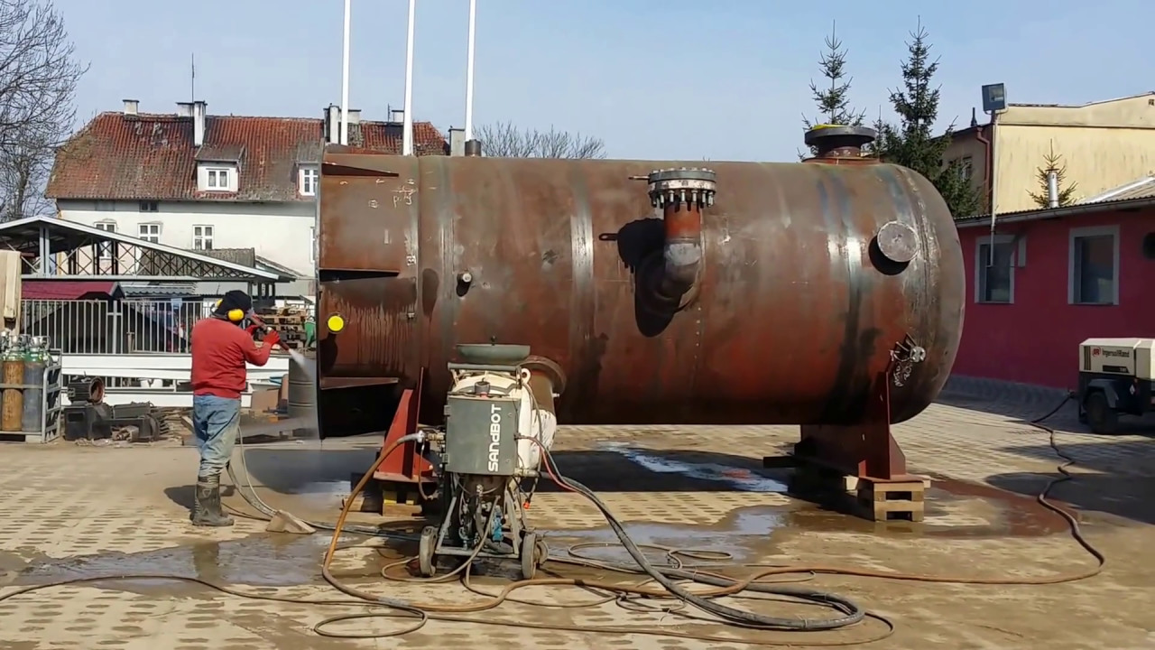 SANDPRESS - hydropiaskowanie metalowego zbiornika cz.1