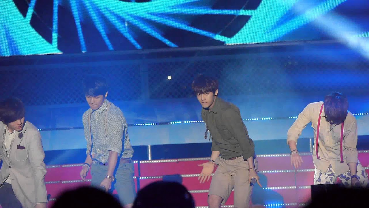 [Fancam/직캠]부산항 콘서트 비투비 (BTOB) - 사랑밖에 난몰라
