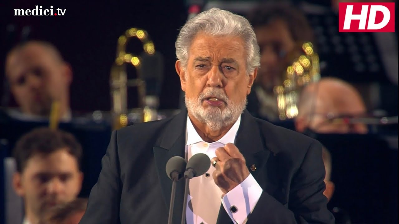 2018 World Cup Gala Concert - Pl&aacute;cido Domingo -  Agustin Lara: Granada