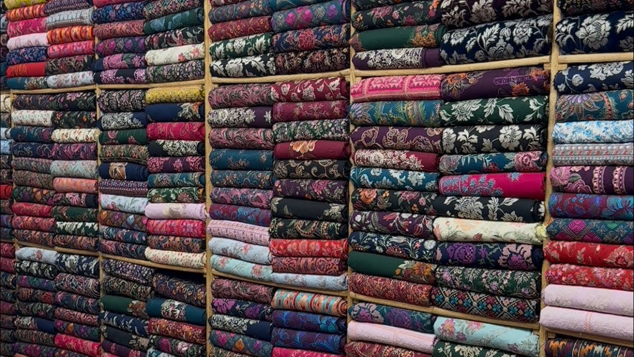 💖Sale💖Sale 💖Winter Karandi Suits with Crinkle chiffon dupatta💖