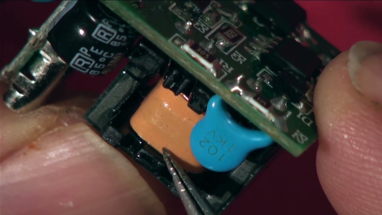 Looks Great, But is it s a Death Trap? USB Charger Review & Hidden Design Flaws Part 1