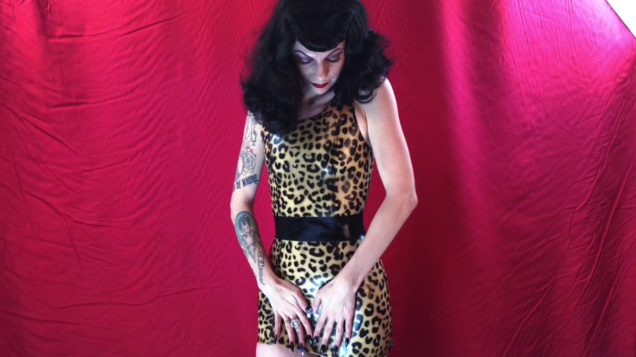 Julie Von Trash Jungle latex by Rikart