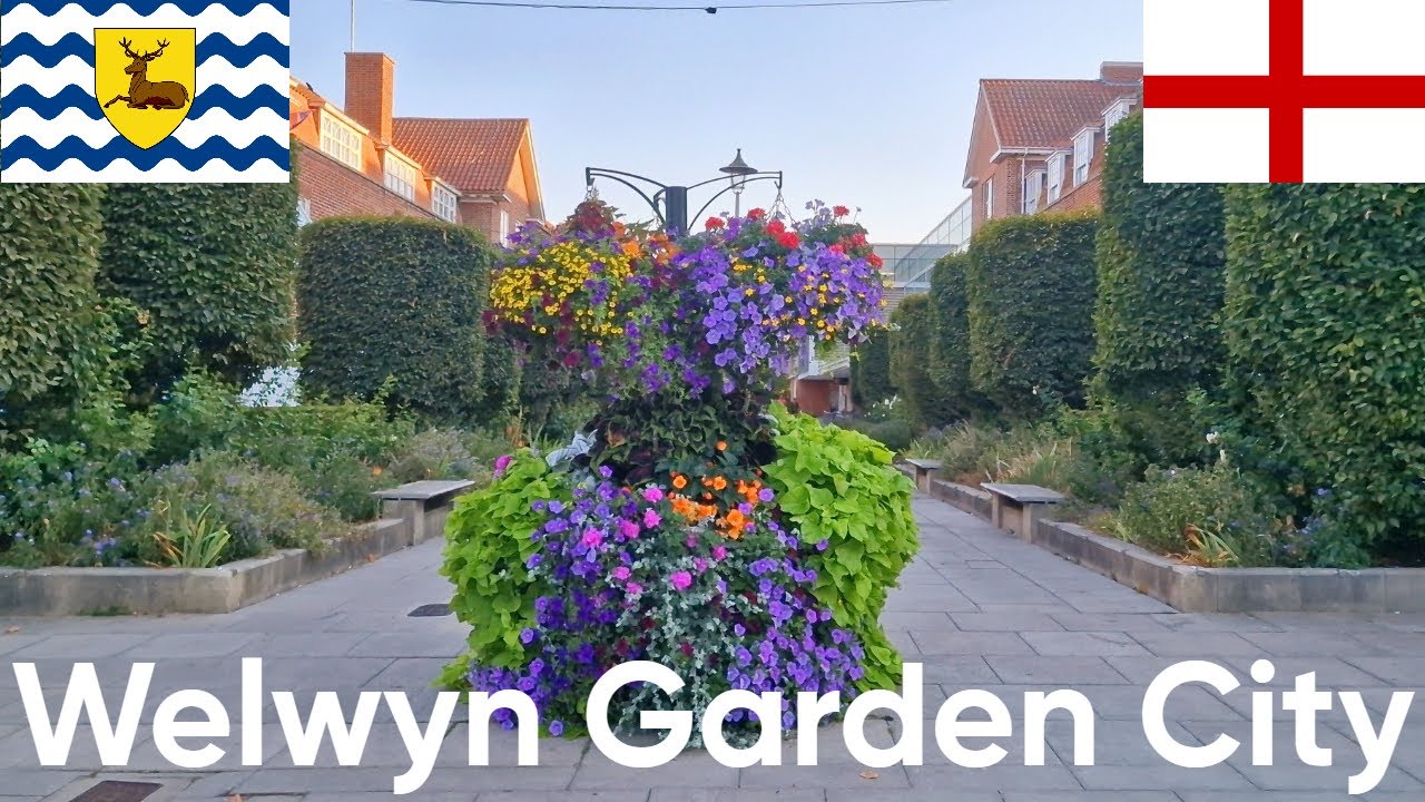 Welwyn Garden City | Hertfordshire | England | UK | Europe | 13/08/2022 | Town Walk
