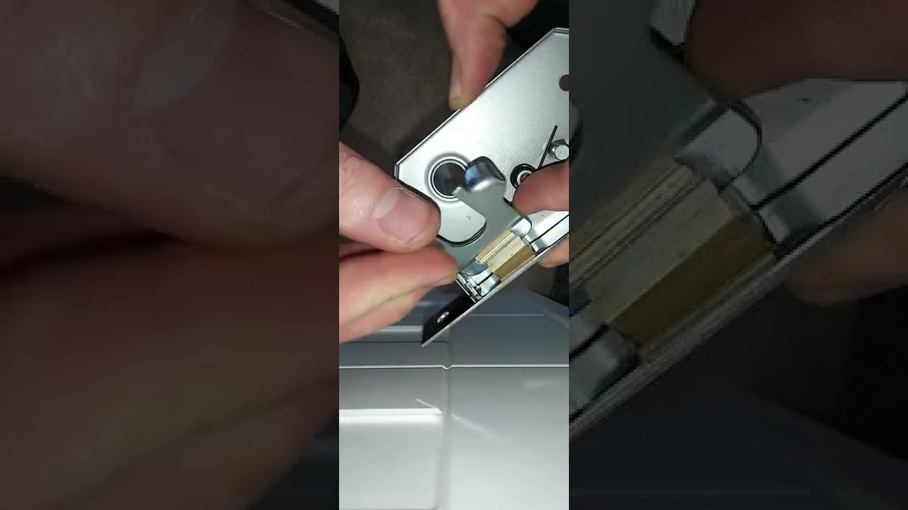 fixing a Yale P-M236-CH-63 64mm Polished Chrome effect Metal 2 lever Sashlock.