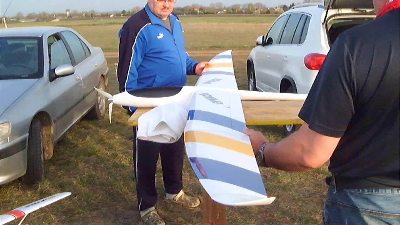 Erstflug mit der Staufenbiel Epsilon