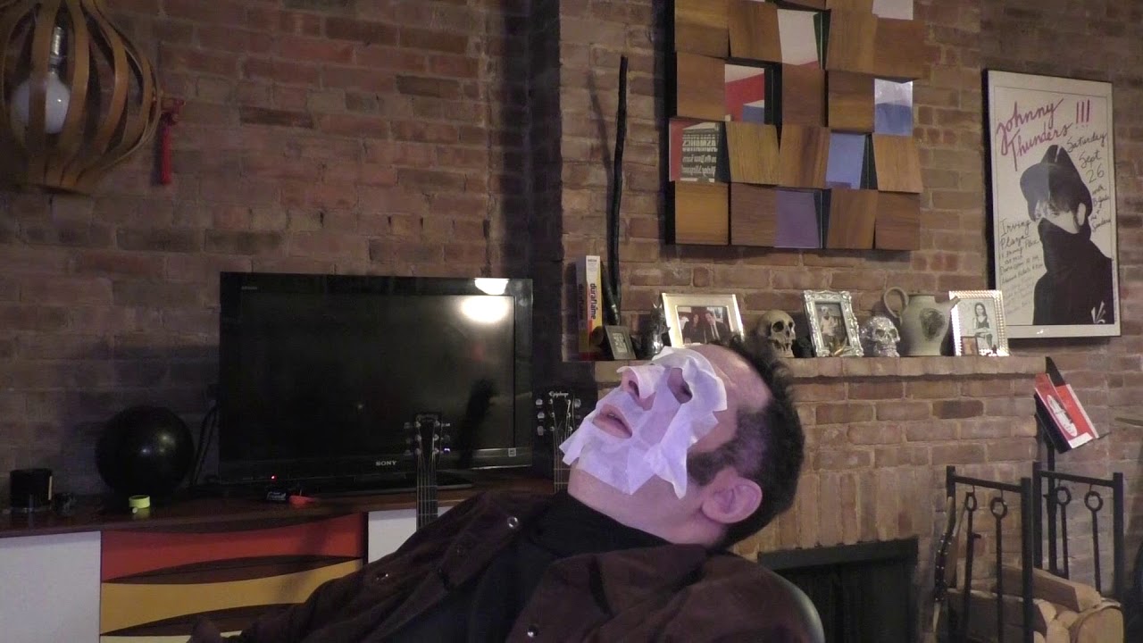 Slow TV   Middle Aged Guy Wears a Facial Mask for Twenty Minutes