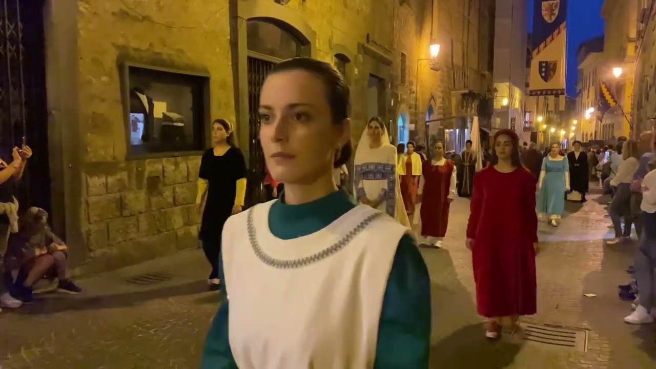 Orvieto Corteo storico delle Dame