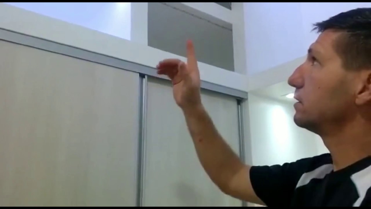 Como colocar porta e sistema deslizante no guarda-roupa de drywall.