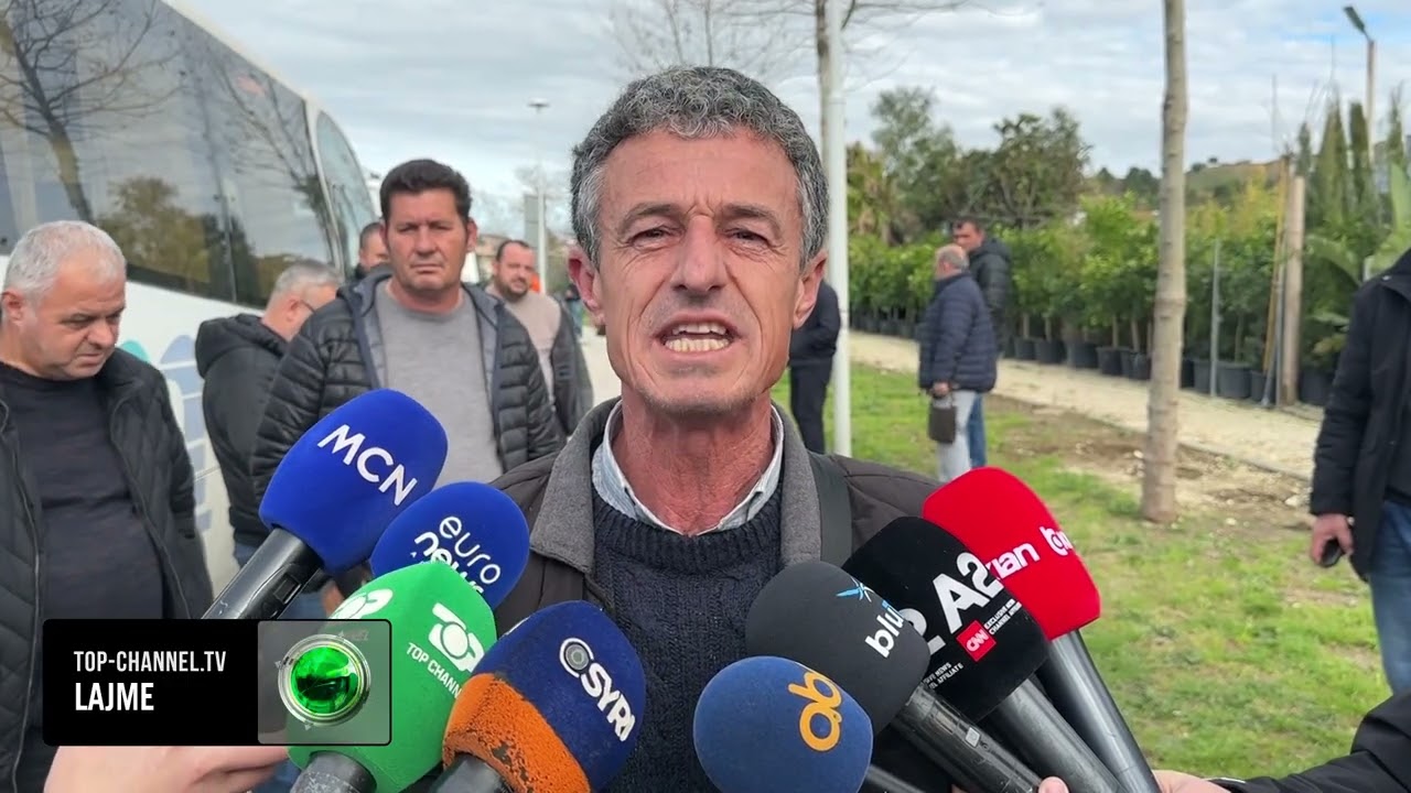 Top Channel/ Transporti, protestë në Vlorë për zhvendosjen e stacionit, paralajmërohet përshkallëzim