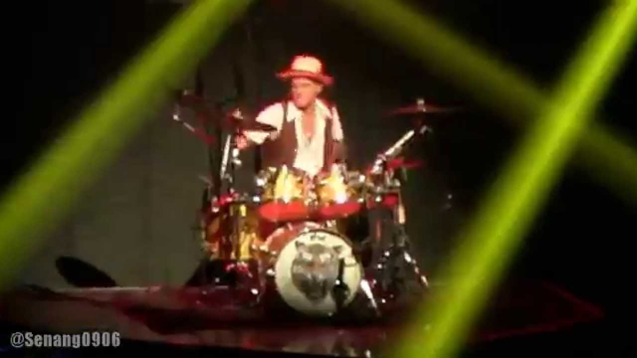 Bruno Mars - Locked Out Of Heaven @ Live in Jakarta 2014 [HD]