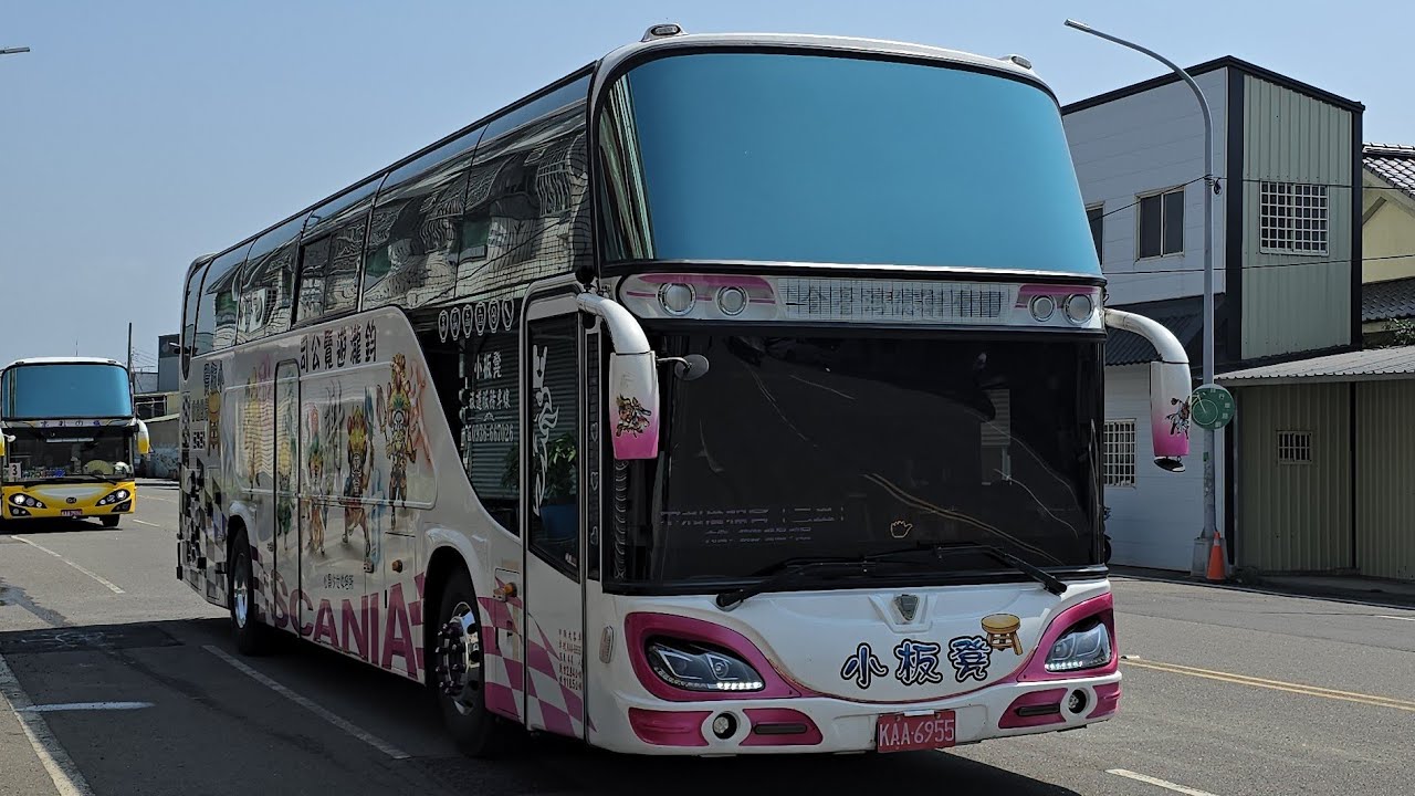 鈞瀧遊覽公司（小板凳之旅）SCANIA K400 （若需取用，須私訊本人授權同意，否則一律法辦）