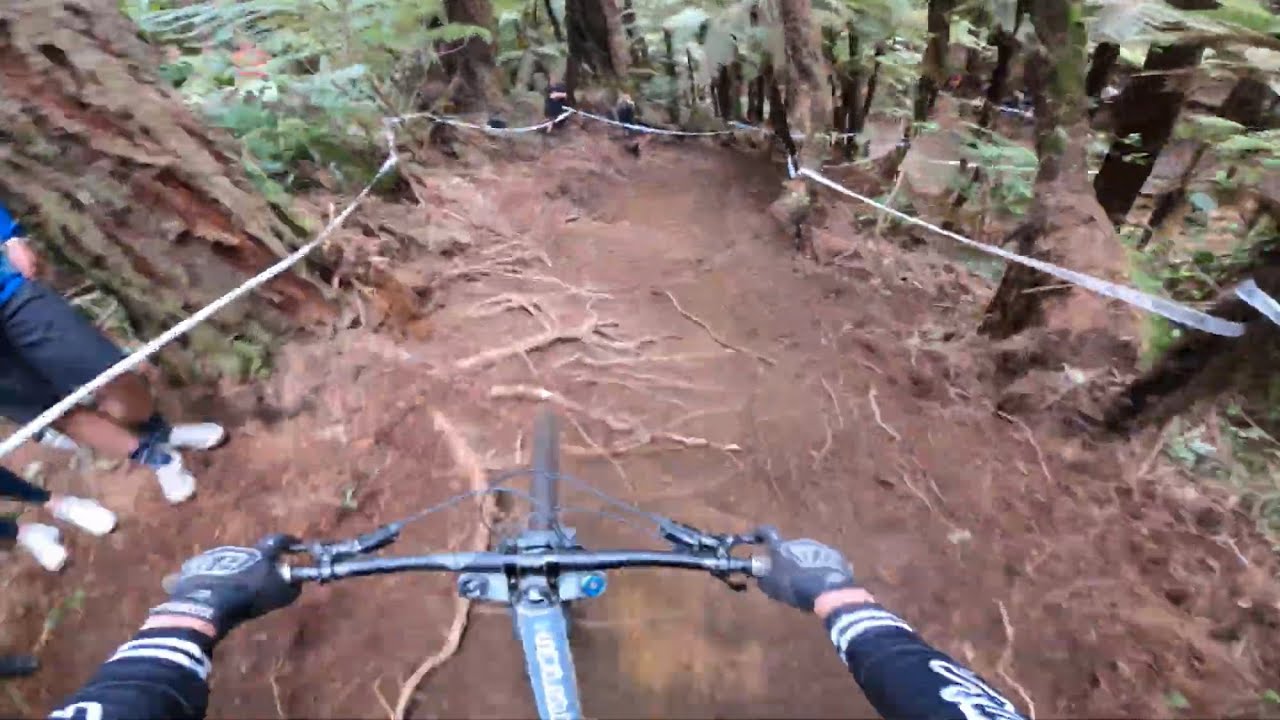 Crankworx 2022 Taniwha DH race run!