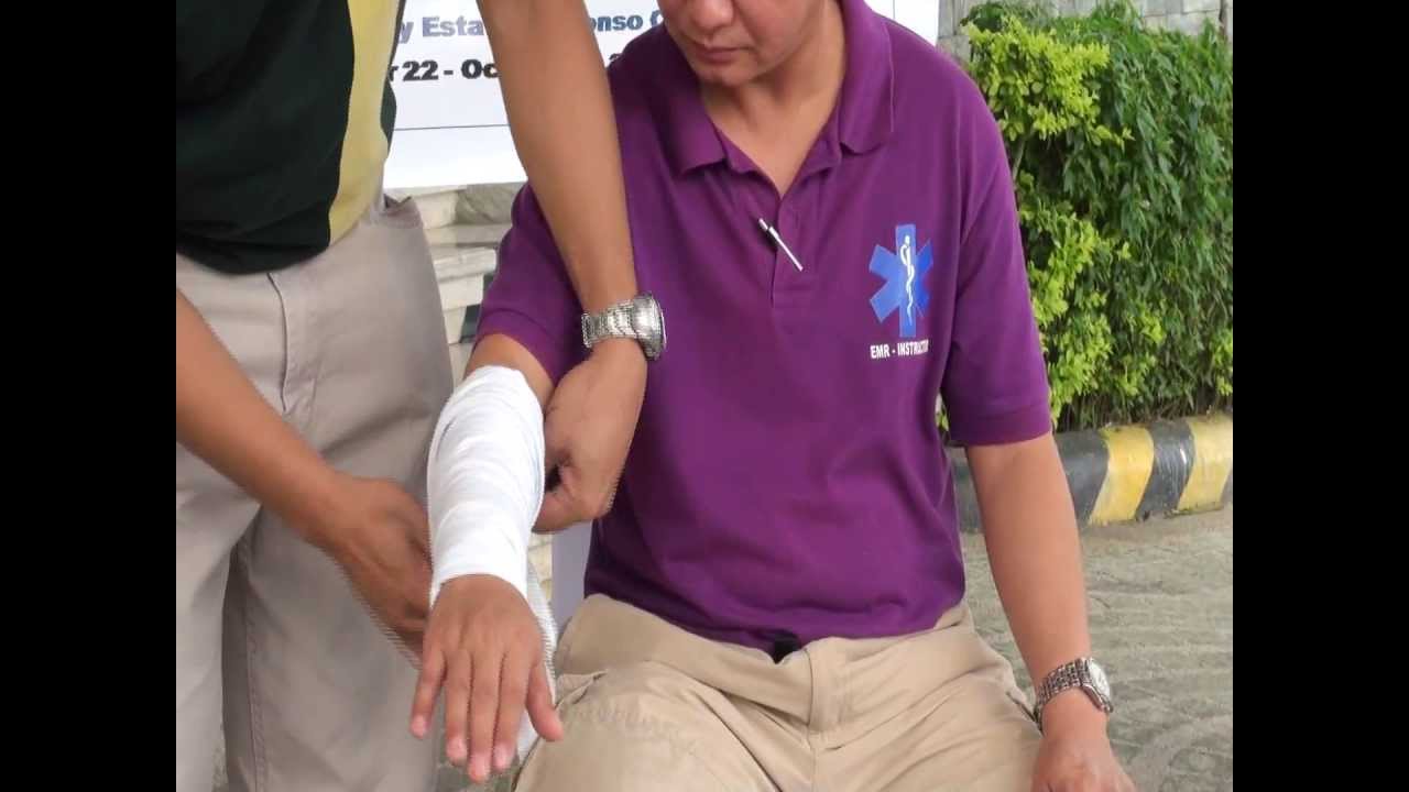 Arm or Leg Wounds using Triangular Bandage