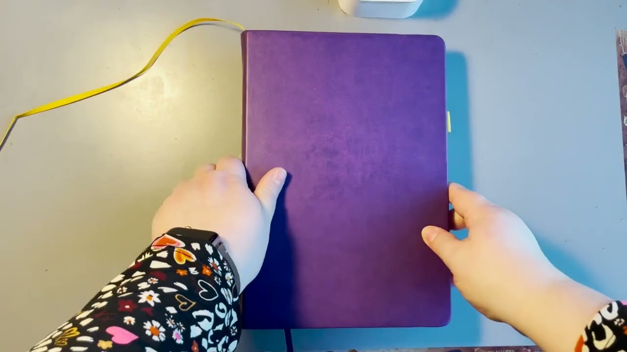Extra Chaotic Bullet Journal Setup - The Julia October 2023