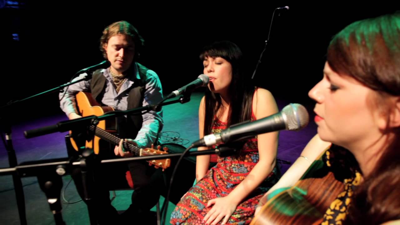 The Whileaways - Poor Ellen Smith (live recording)