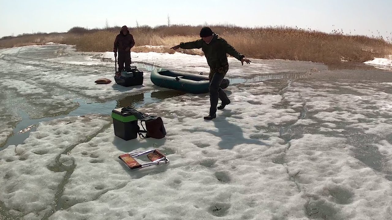 ОТОРВАЛО ЛЬДИНУ! ПРИШЛОСЬ СРОЧНО ЭВАКУИРОВАТЬСЯ С ЭТОГО ЛЬДА! ТАК НЕ НАДО ДЕЛАТЬ ПО ПОСЛЕДНЕМУ ЛЬДУ!