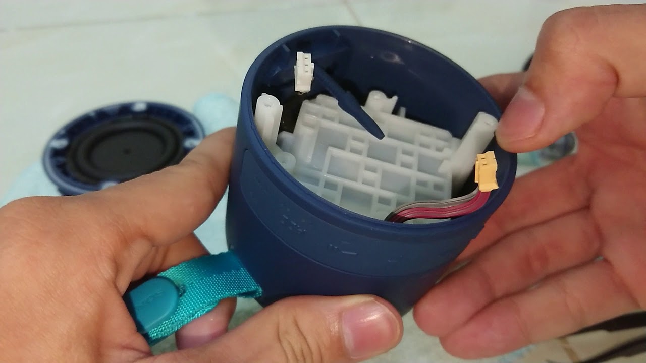 teardown sony xb12