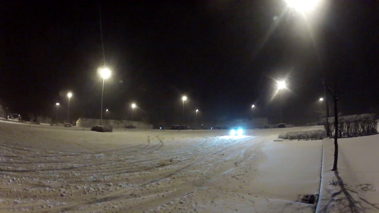 Ford fiesta mk7 zetec s metal (sport platinium) 1.6 ti-vct having fun in snow