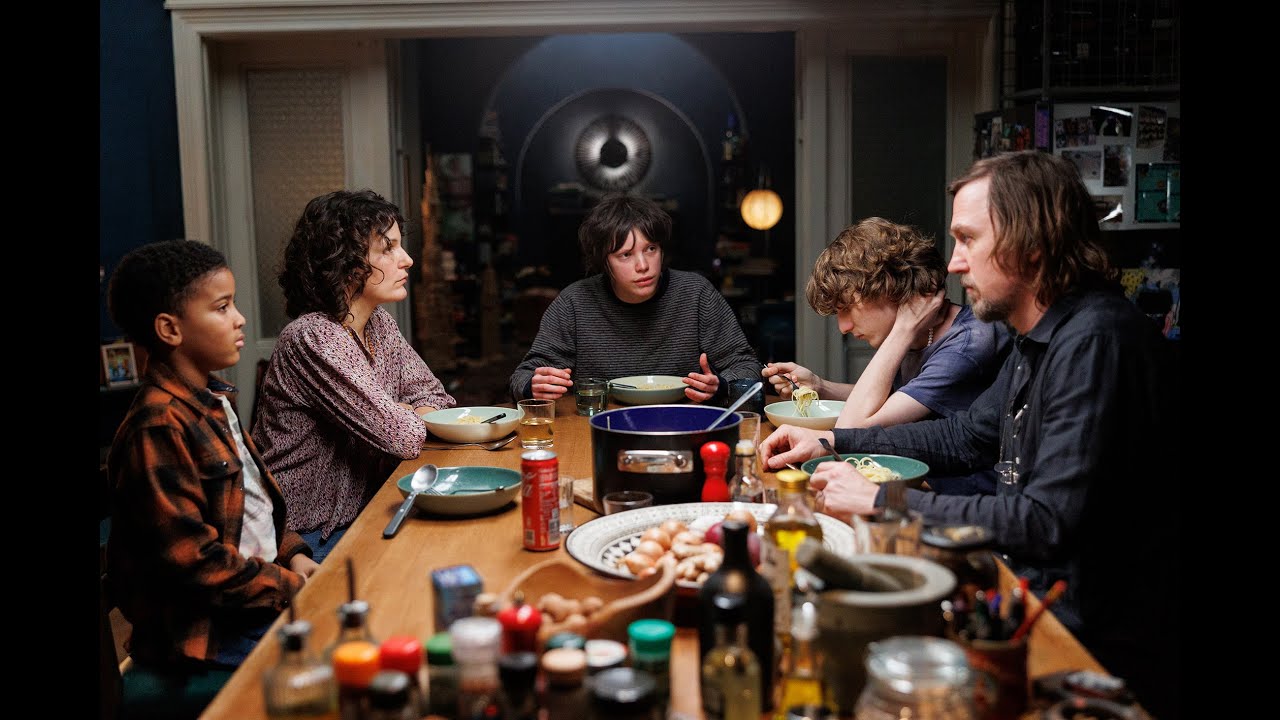 THE LIGHT (Tom Tykwer) - first clip - English subtitled
