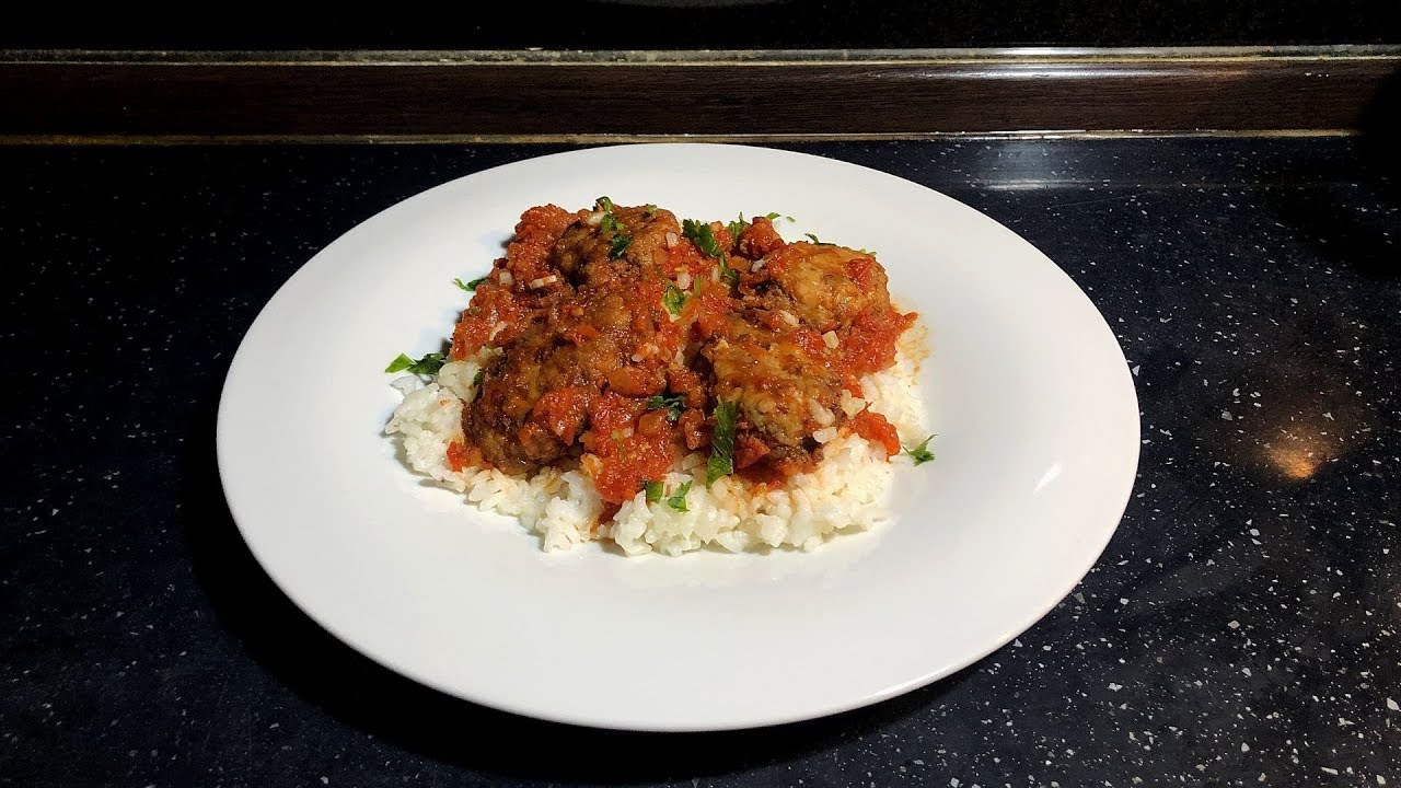 Qofte Shtëpie me Salcë dhe Pilaf | Homemade Meat-Balls