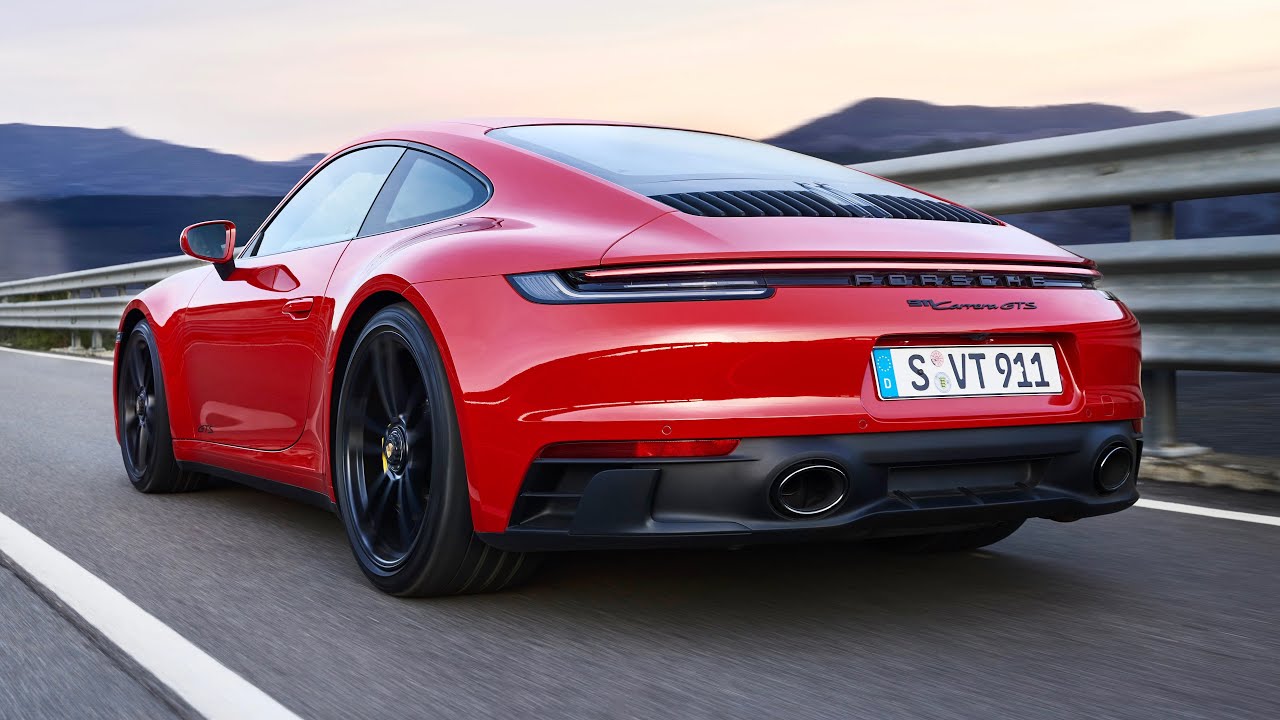 НОВЫЙ Porsche 992 GTS 2022 - ПЕРВЫЙ ВЗГЛЯД: экстерьер, интерьер и звук выхлопа
