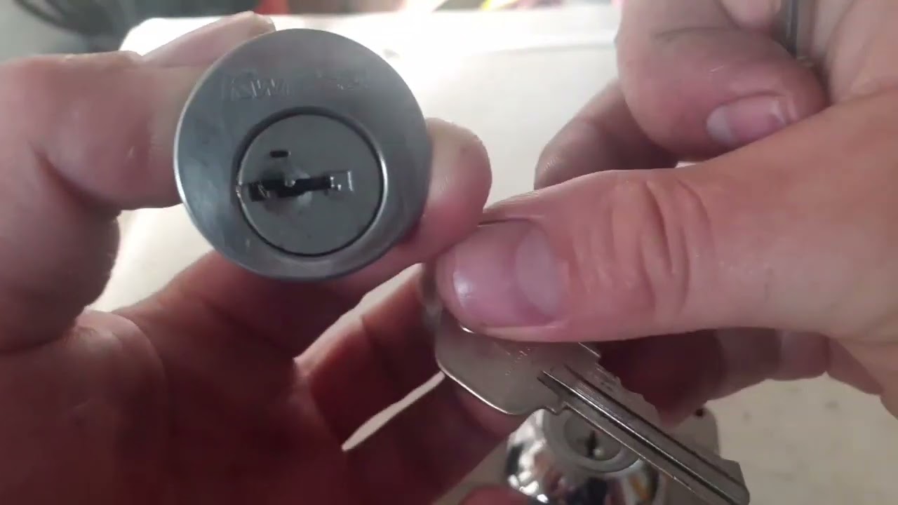 cambio de guardas de cerradura kwikset