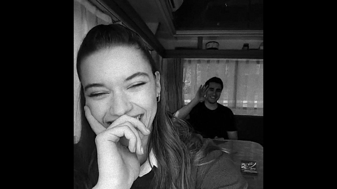 Afra Saraçoğlu and Mert Ramazan Demir i love you
