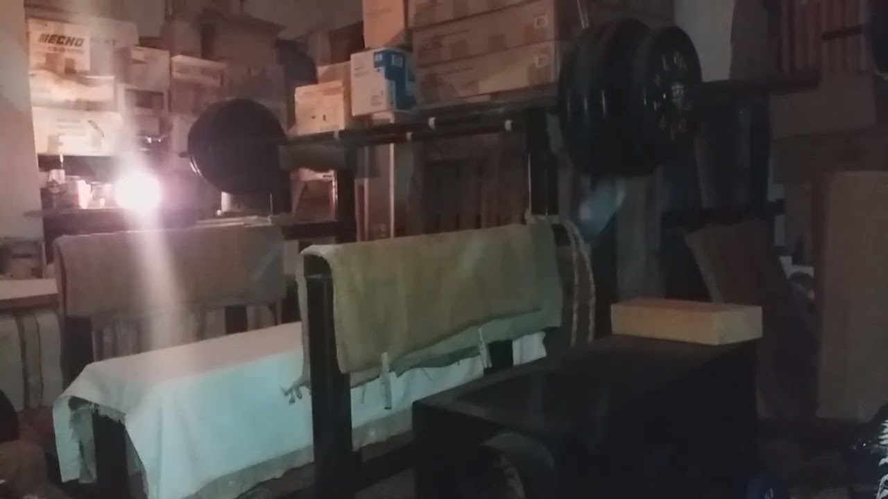 BENCH PRESS 124 KG × 10 REPS.