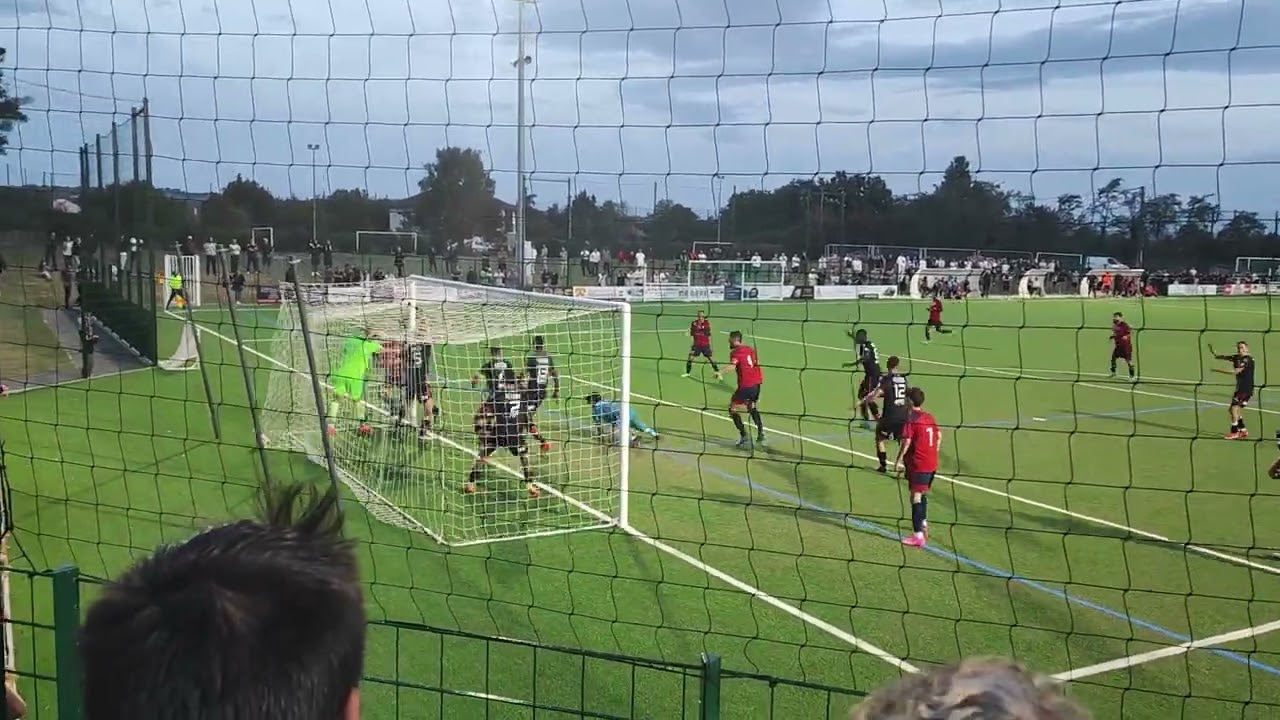 olympique Salaise Rhodia vs olympique de Valence...la main de dieu 😅