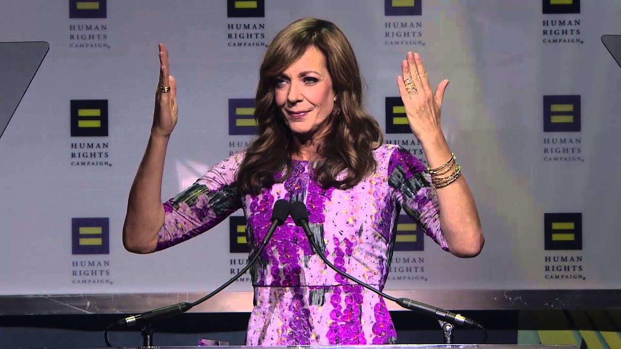 Allison Janney Introduces Ellen Page at the 2015 HRC National Dinner