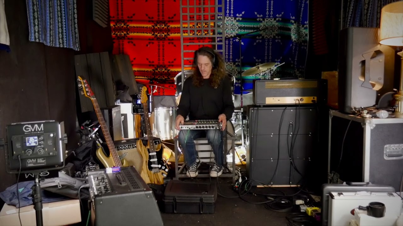 Zoom R24: Guitar and Bass Tracks Playback in MASTERING MODE