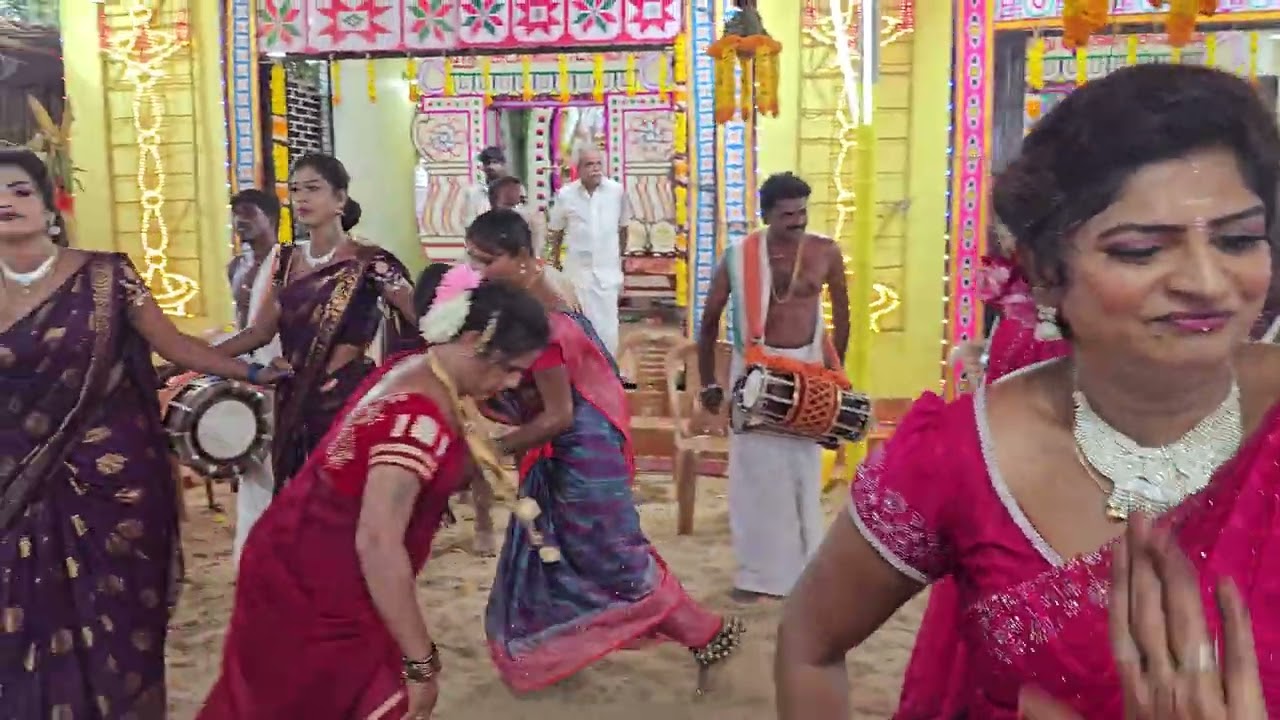 மேளம் கலைஞர்களும் ஆட்ட அழகிழலும் ஆடிய காட்சி #விருவிருப்பா இருக்கும் பாருங்க #சுஜி வினோ yuvani 🥰