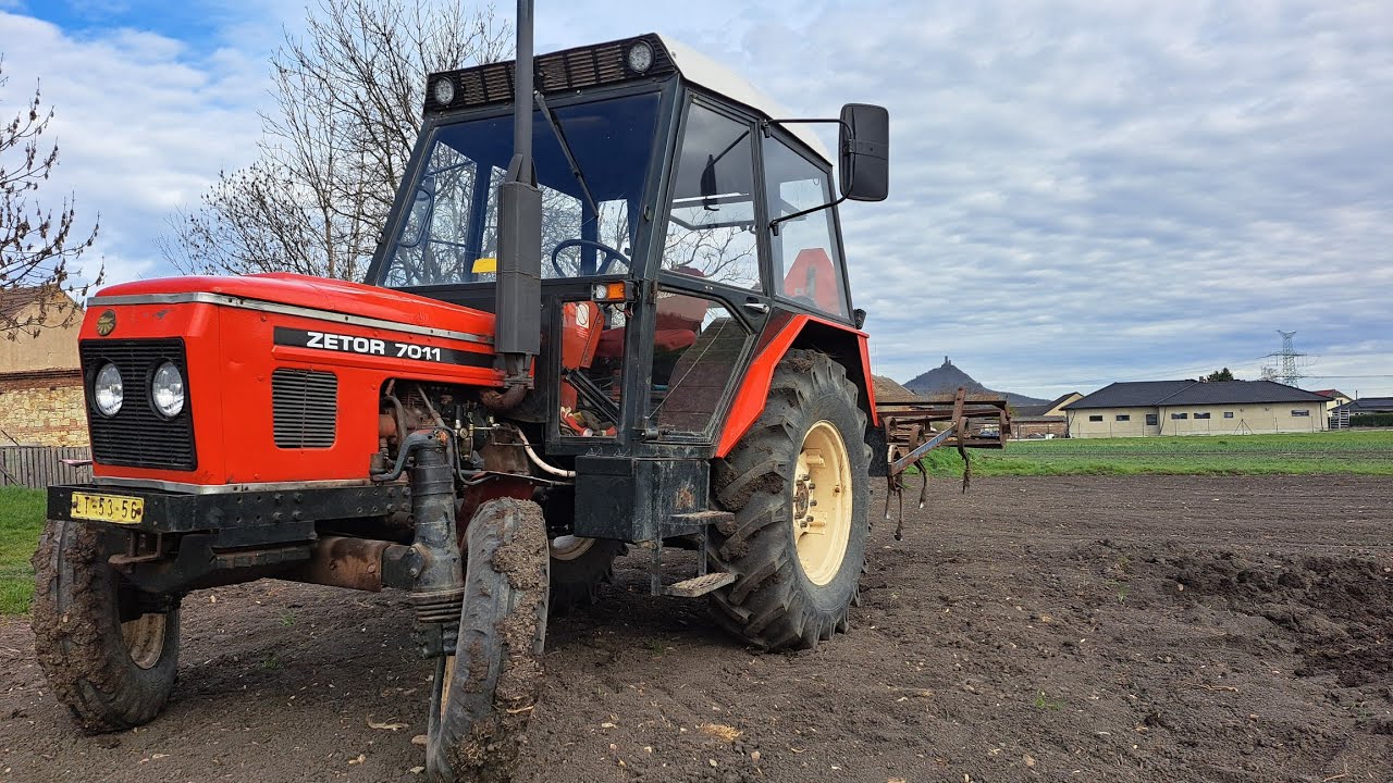 ZetorVlog/5-24/Jaro 2024/Příprava/sázení brambor/Zetor 7011/Sazeč 2-SaBND-75 Agrostroj/GoPro