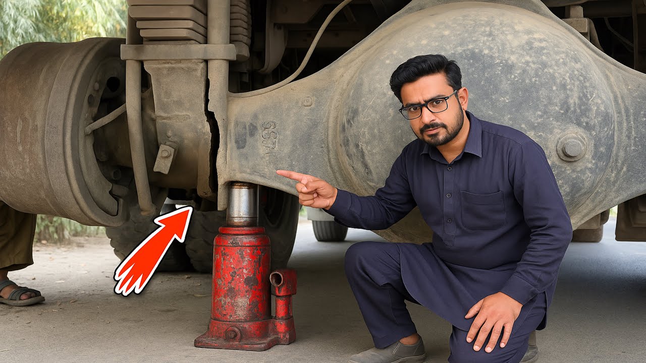 Pakistani Dump Truck Axle Broke on The Roadside| Genius Mechanic Repairs Major Crack Successfully