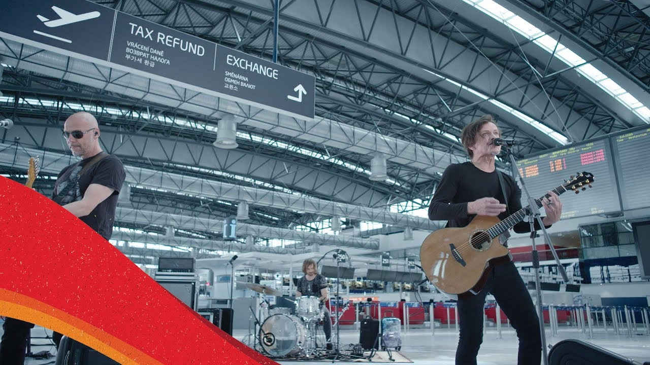 Chinaski - Kaprad&iacute; (Live Ceny Anděl Coca-Cola 2019 - Leti&scaron;tě V&aacute;clava Havla)