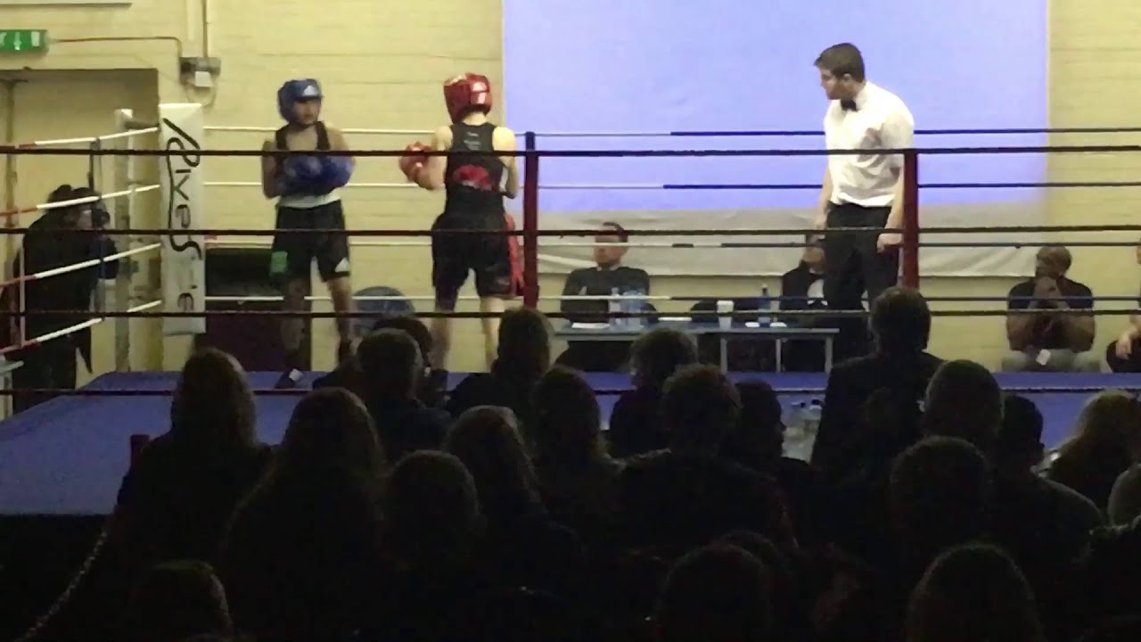 Umer Shabbir vs Alex Pace - Second Amateur fight at the Vulcan ABC Hull on 12/02/2016