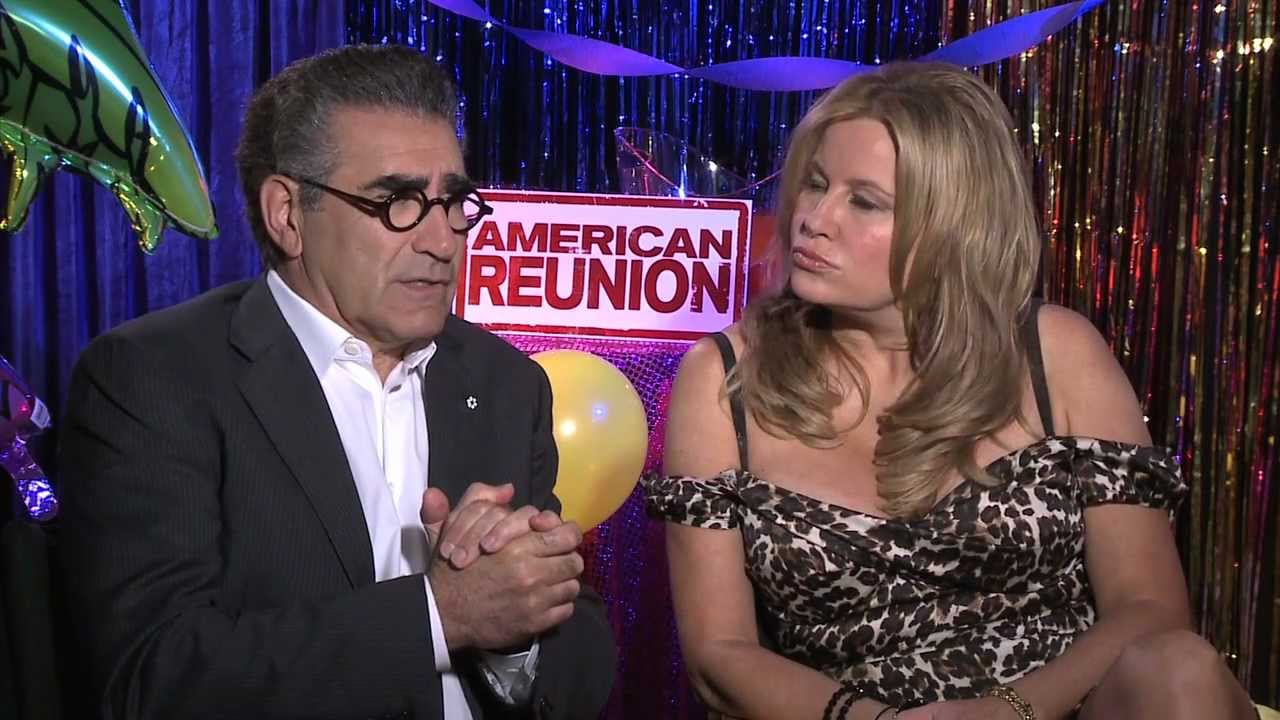 American Reunion interviews - Biggs, Hannigan, Levy, Coolidge, Stifler, Reid, Suvari (UNCENSORED)