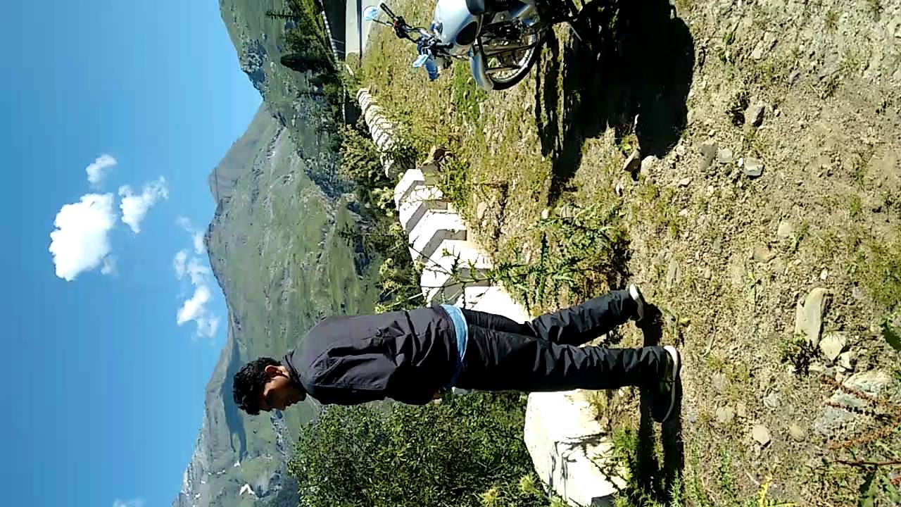 day 3 piss break to lachung VID_20150901_093722321
