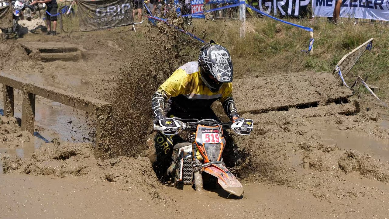 Red Bull ROMANIACS ⚠️ Deep Mud & Epic Fails