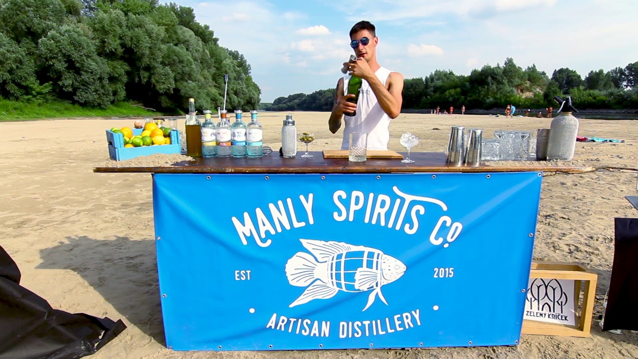 Manly Spirits - Marine Botanical Vodka- Dirty Martini Cocktail (DE subs)