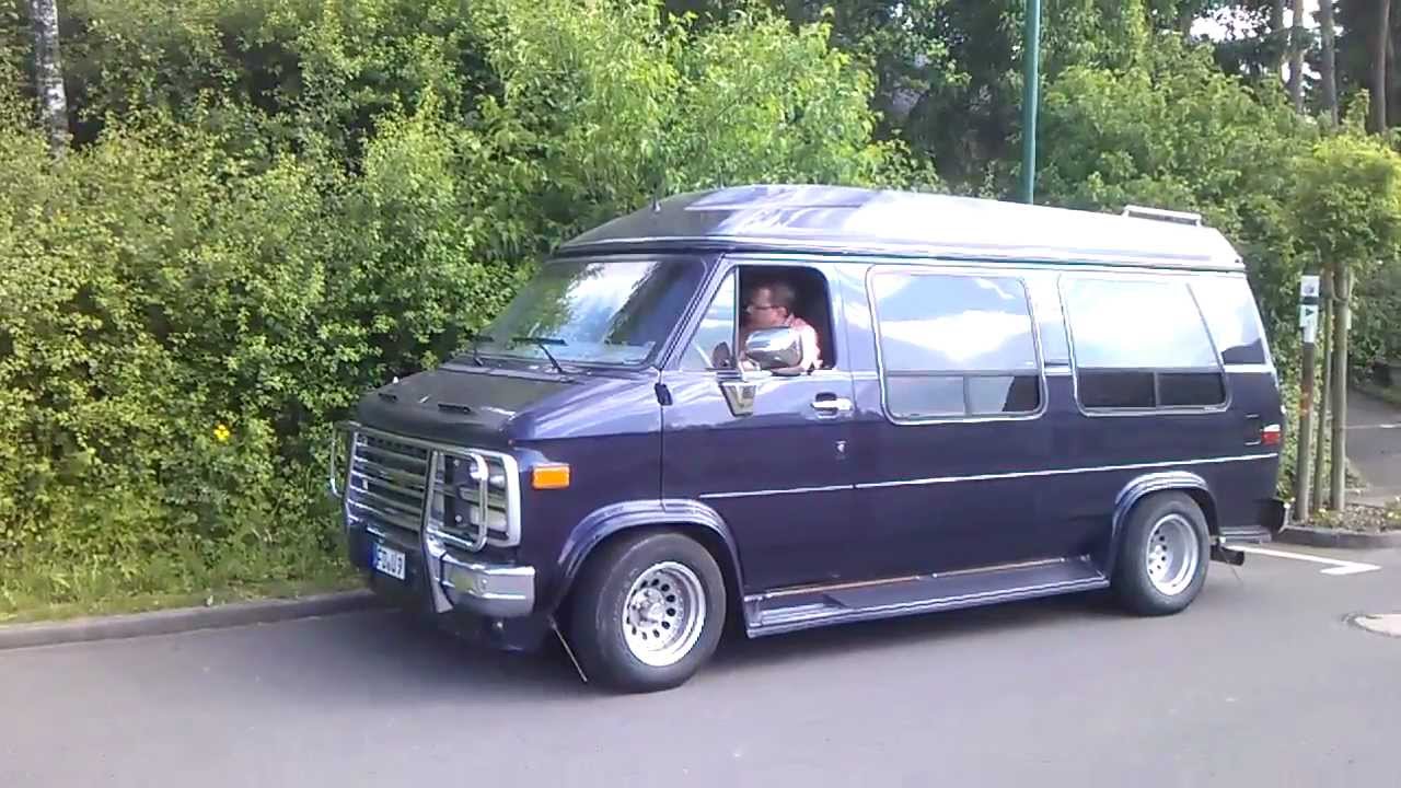 Super V8 Sound: Chevy Van