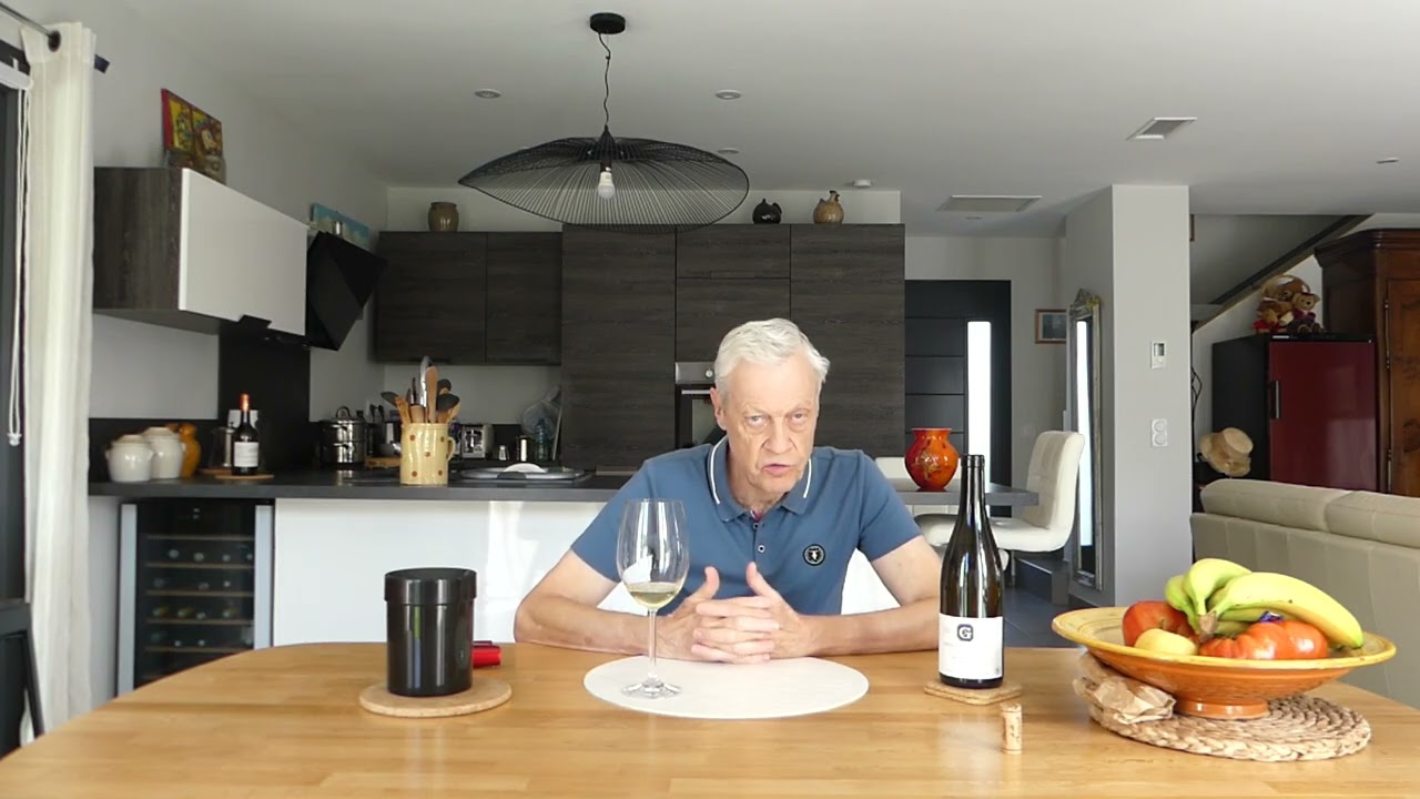 Nuits Saint Georges blanc 2021. La réutilisation du verre, à terme une nécessité environnementale.