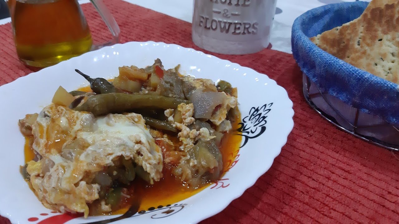 شكشوكة الطنيجرة الجزائرية مع امثال المشتركات...tchakchouka ratatouille algérienne