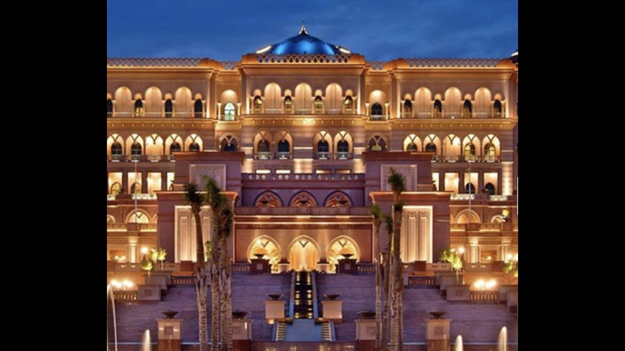 Emirates Palace (A trip for the World's Most Expensive Cappuccino cup)