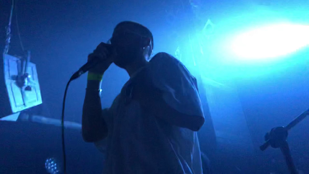 Easy Life - Pockets (Live in Paris, 2018)