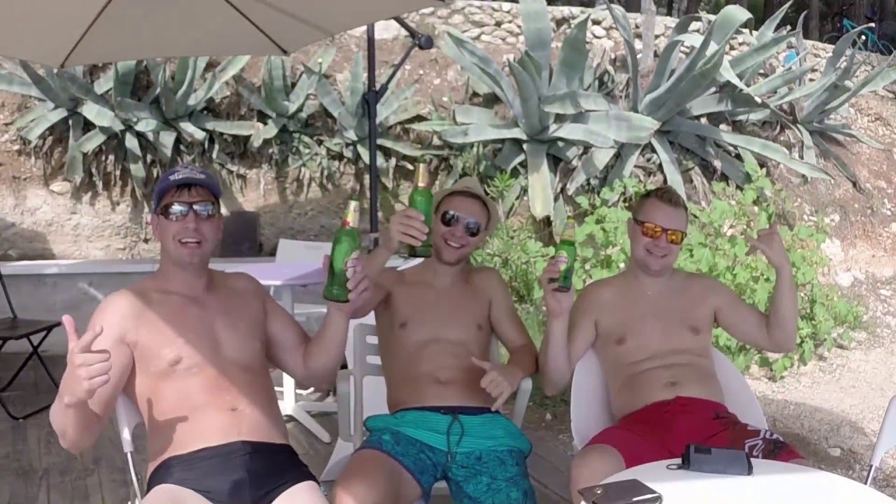 Ideální dovolená? Kurzy windsurfingu s F4!