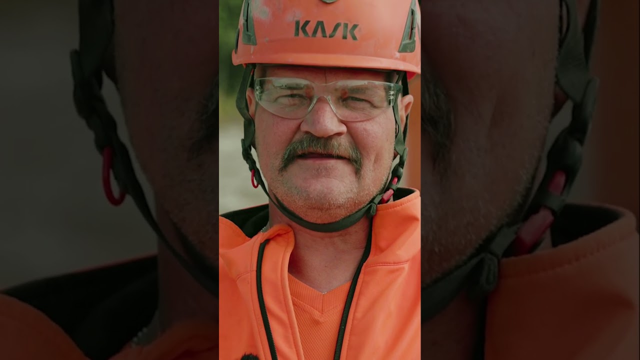 Voiko salaojissa k&auml;ytt&auml;&auml; hiekkaa? #salaojat #maanrakennus #youtubeshorts #kaivinkone