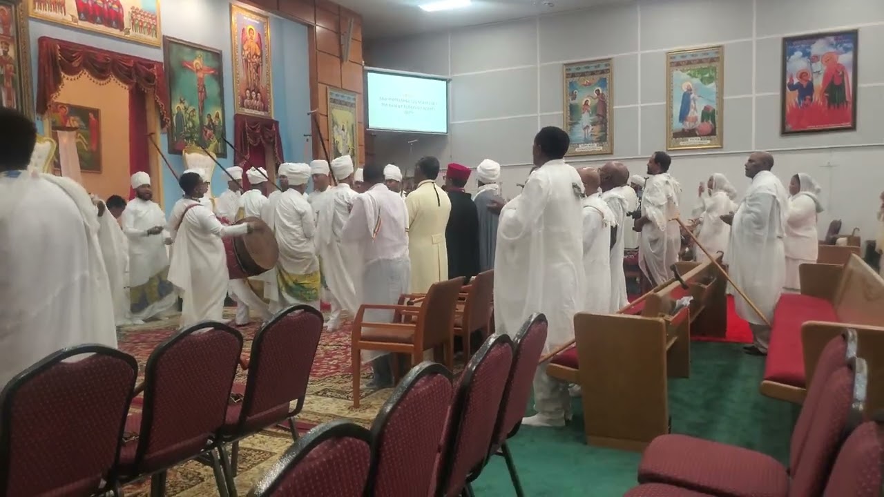 ይቤሎ መድኃኒነ ለቅዱስ ጊዮርጊስ ለጊዮርጊስ፣ ኵሉ ዘሐነፀ ቤተክርስቲያን ቤተክርስቲያን በስምከ።