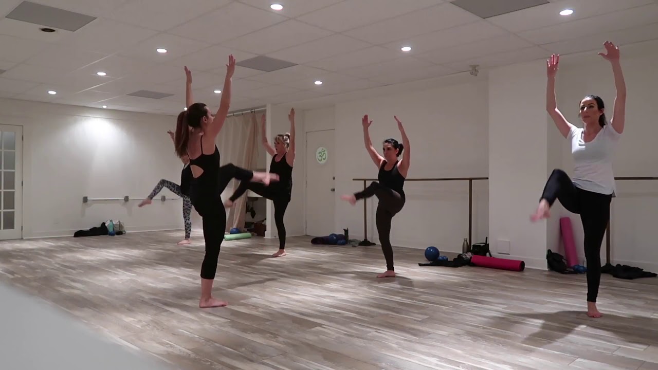 Holiday Barre Class 2017 vid
